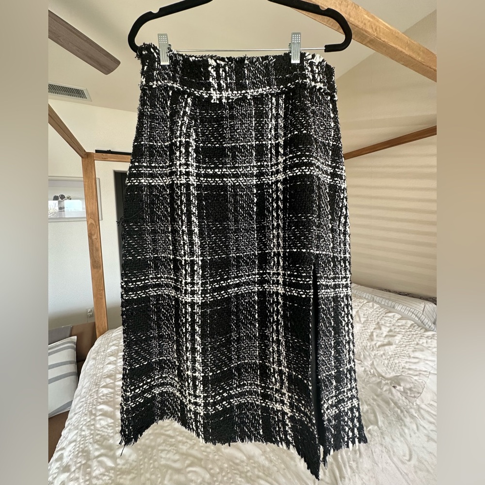 Elegant Black and White Plaid Pencil Skirt